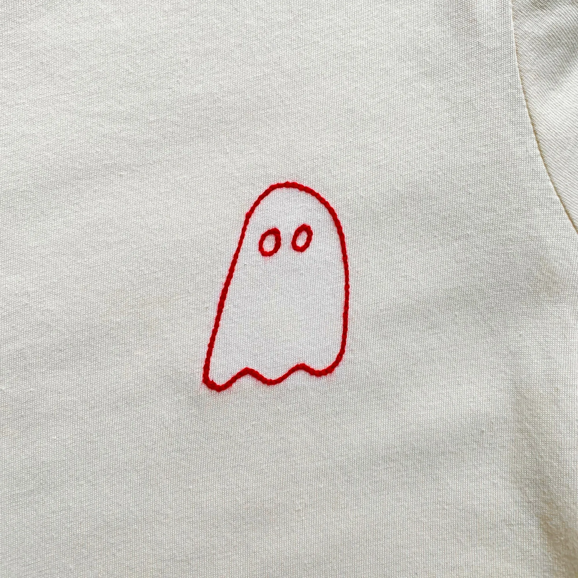 ADULT Medium Cream Little Ghost Chainstitch Tshirt