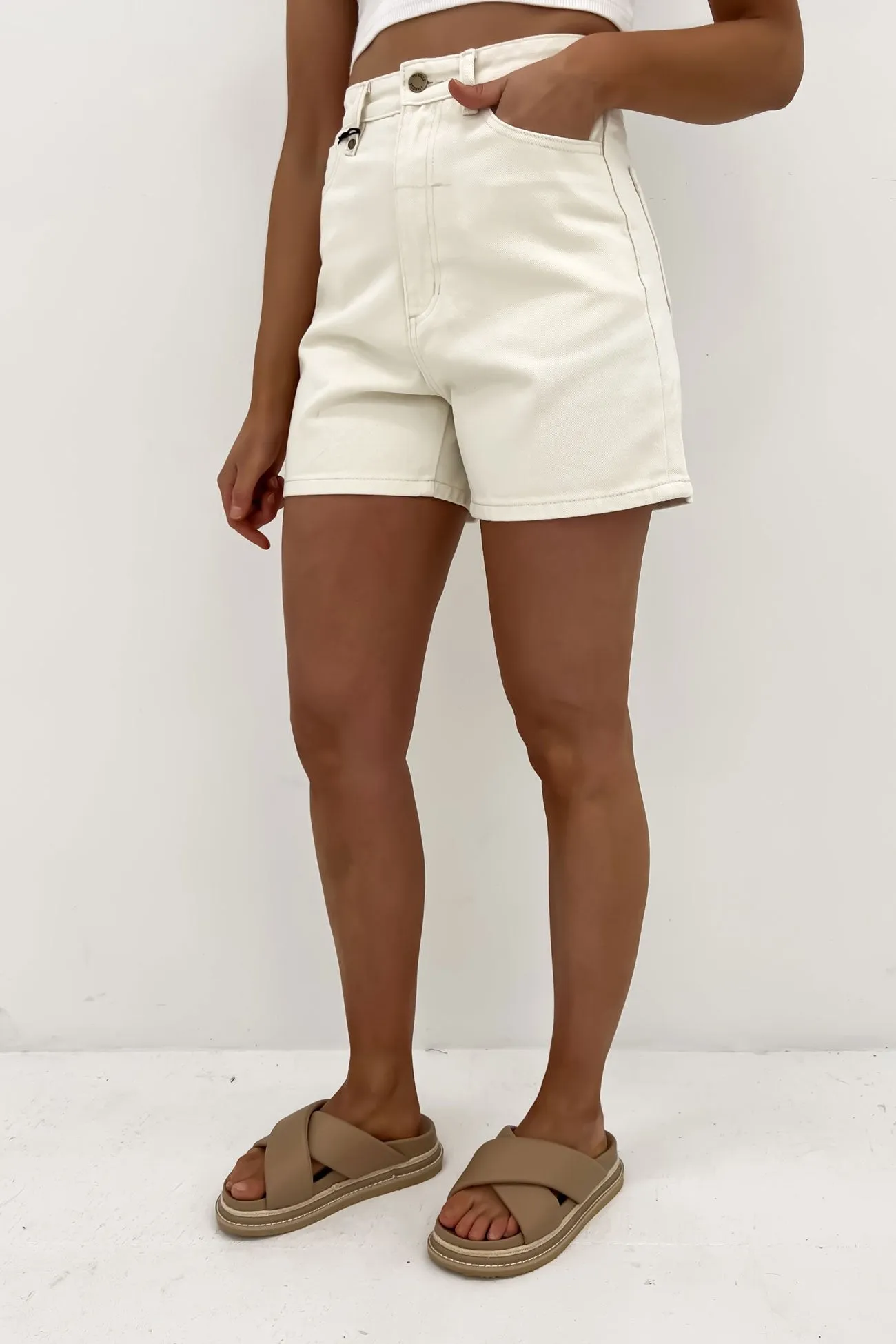 Koko Short Heritage White