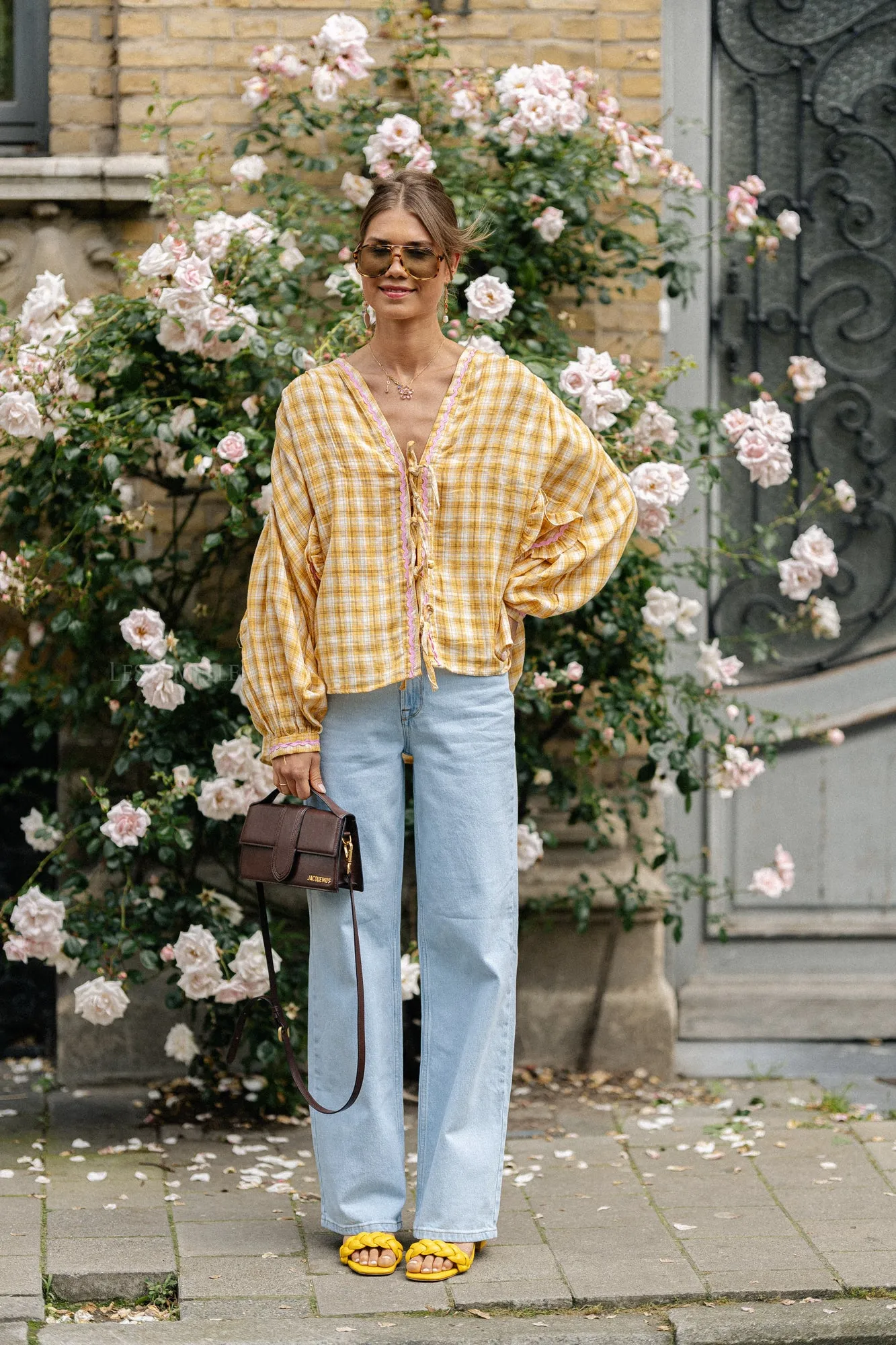 Lilou cotton frill shirt ochre