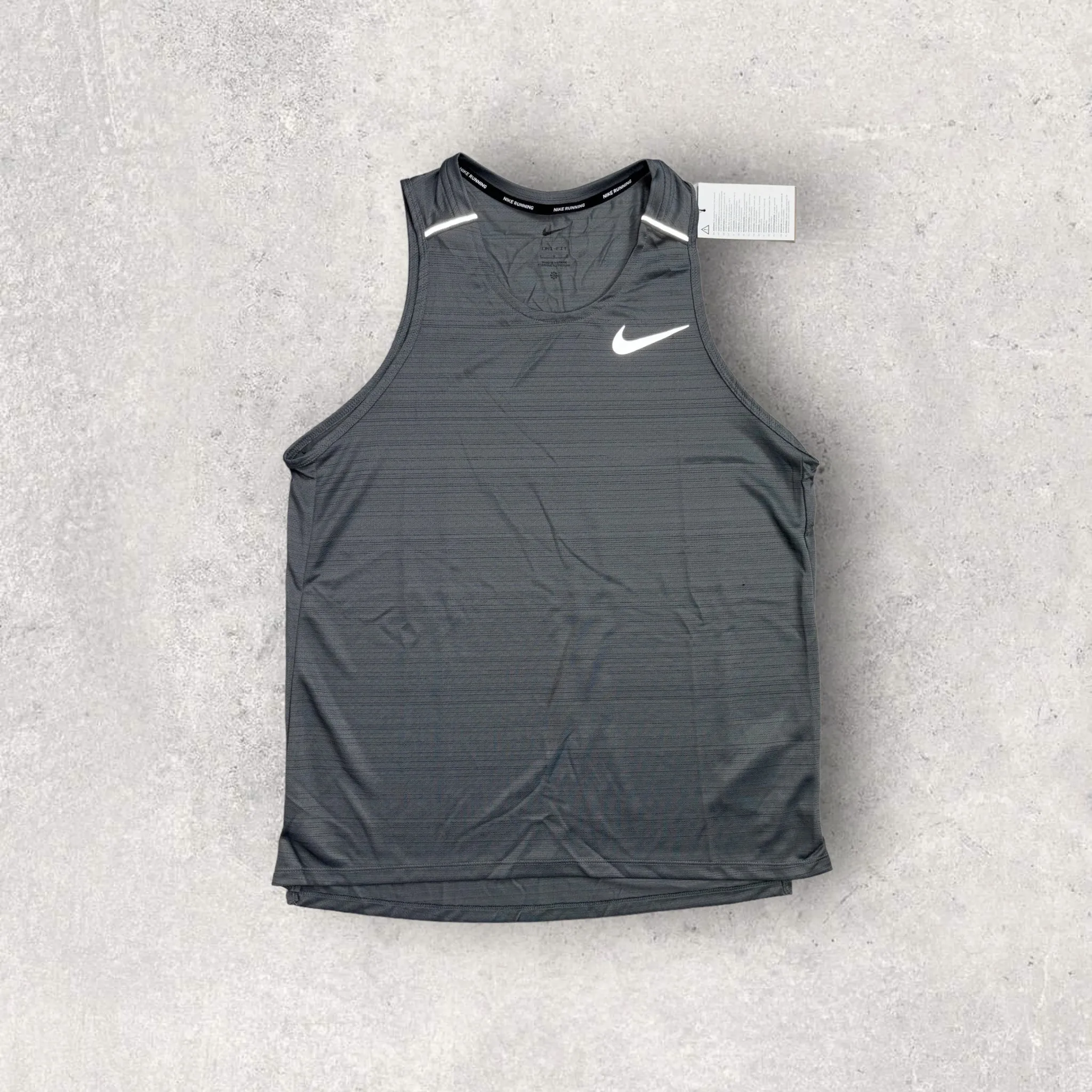 NIKE MILER VEST - SMOKE GREY